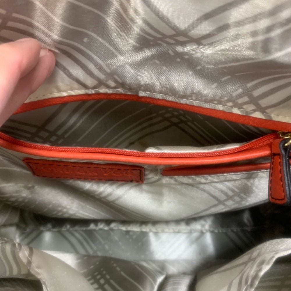 London Fog Orange leather handbag - Picture 7 of 15